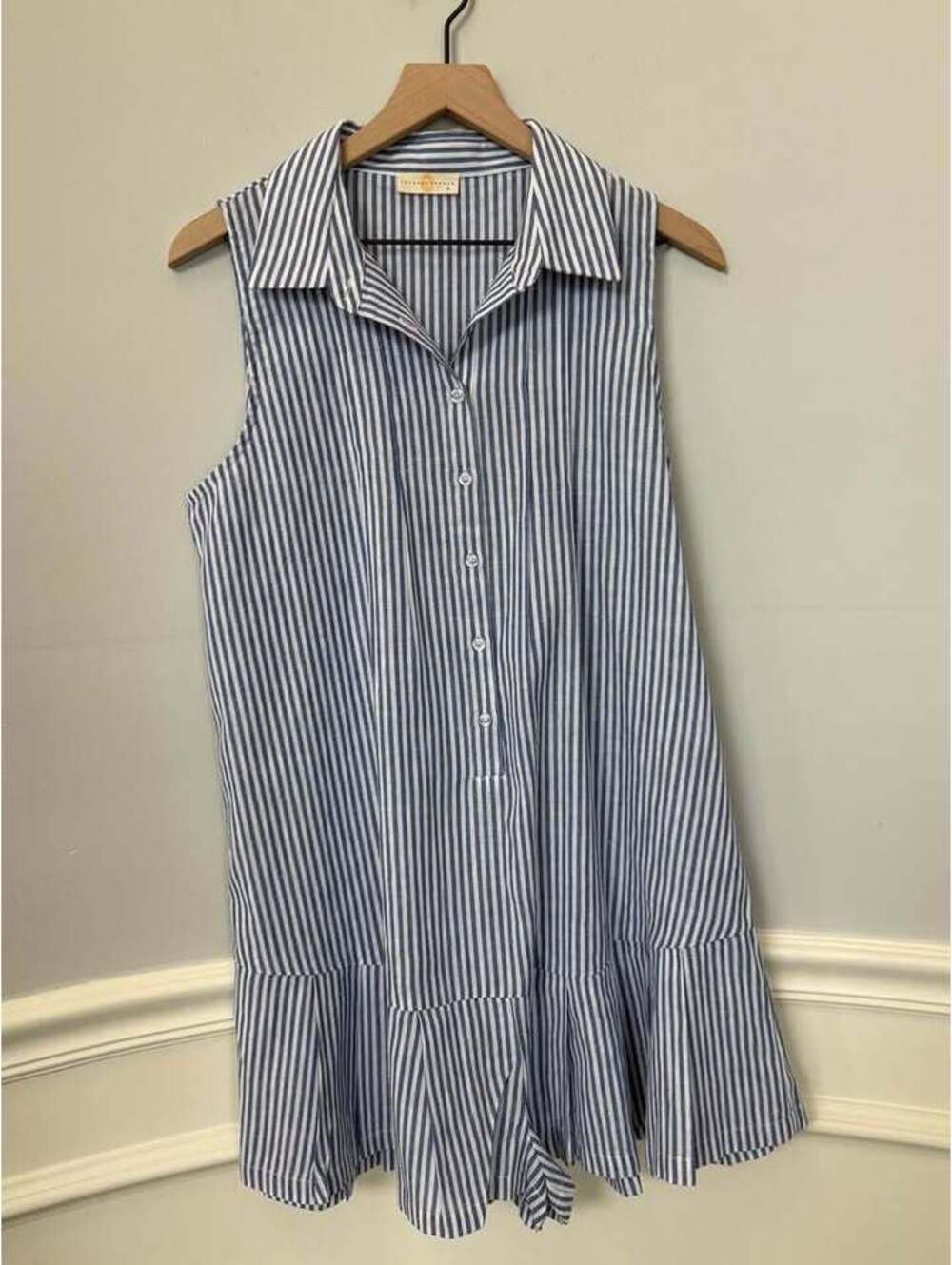 Chrysanthemum Blue and White Striped Sleeveless Romper Size M - NWOT